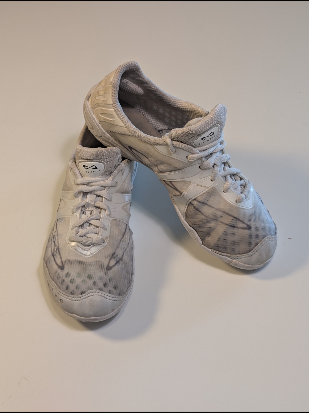 Nfinity Vengeance White Cheer Shoes Women’s Size 5.5 Low Top Athletic
